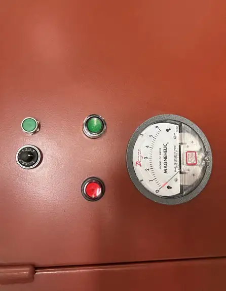 Table control panel with pressure gauge and speed controls | CSI Collector Systems - Dust & Fume Collection Systems